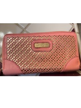 Jessica Simpson Pink Coral Laser-Cut Zip Wallet